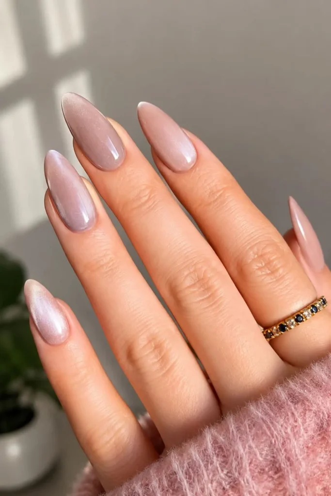 neutral cat eye nails with greige magnetic shimmer